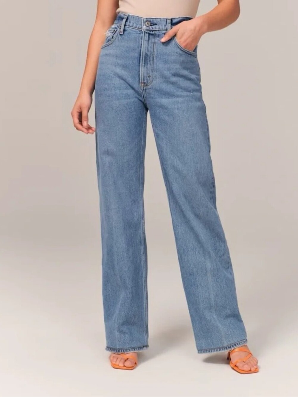 Abercrombie & FitchAbercrombie High Rise 90’s Relaxed Jeans